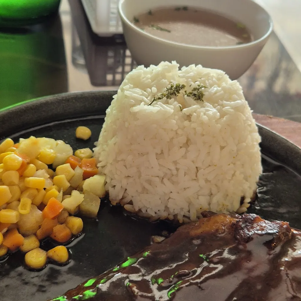 J3 sizzling, wings and ribs food house_Carmona_slider_image_3