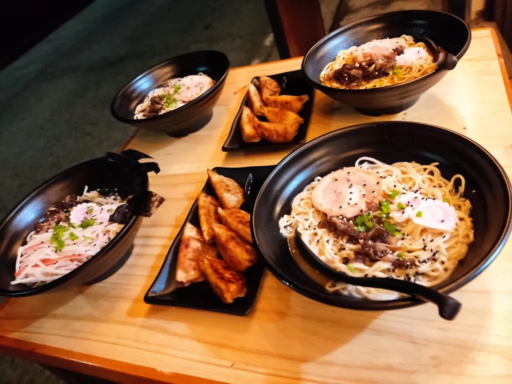 Minna no Ramen_Carmona_slider_image_2