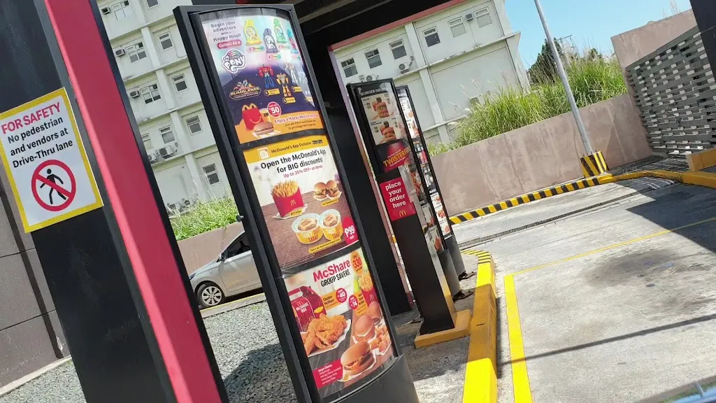 McDonald's Carmona_Carmona_slider_image_2