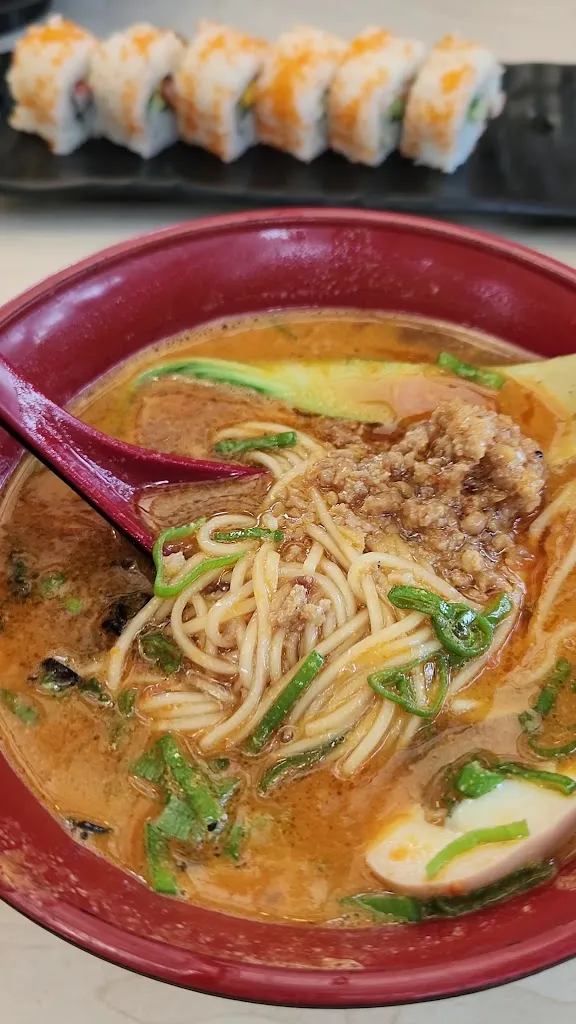 Meshiya_Carmona_slider_image_2