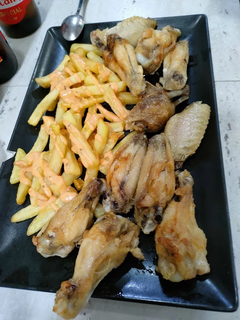 Menu_Bar Hermanos Gummy 2.0_Carmona_image_4