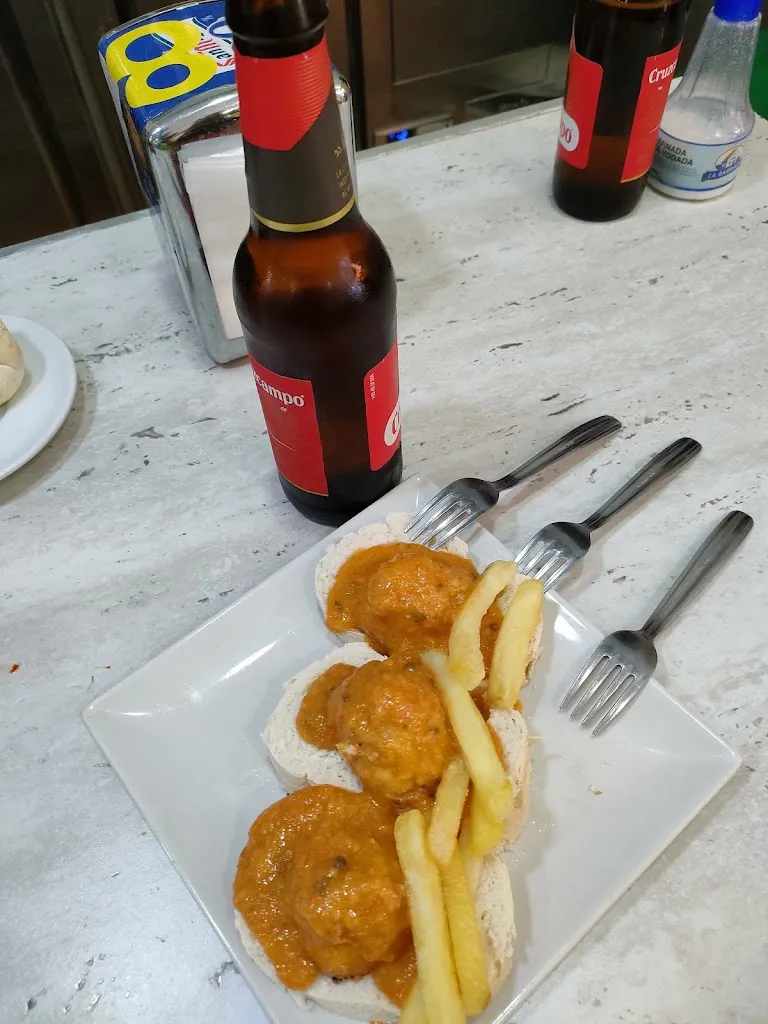 Menu_Bar Hermanos Gummy 2.0_Carmona_image_6