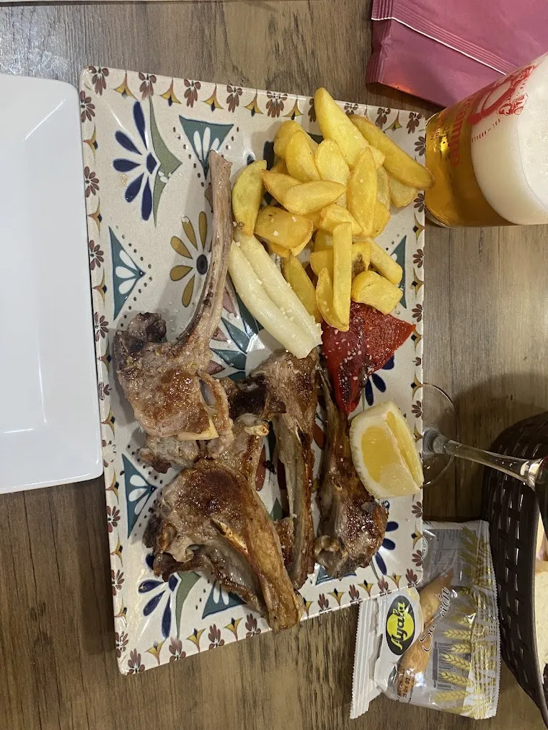 miguel carranza_Bar Giti_Constantina_review