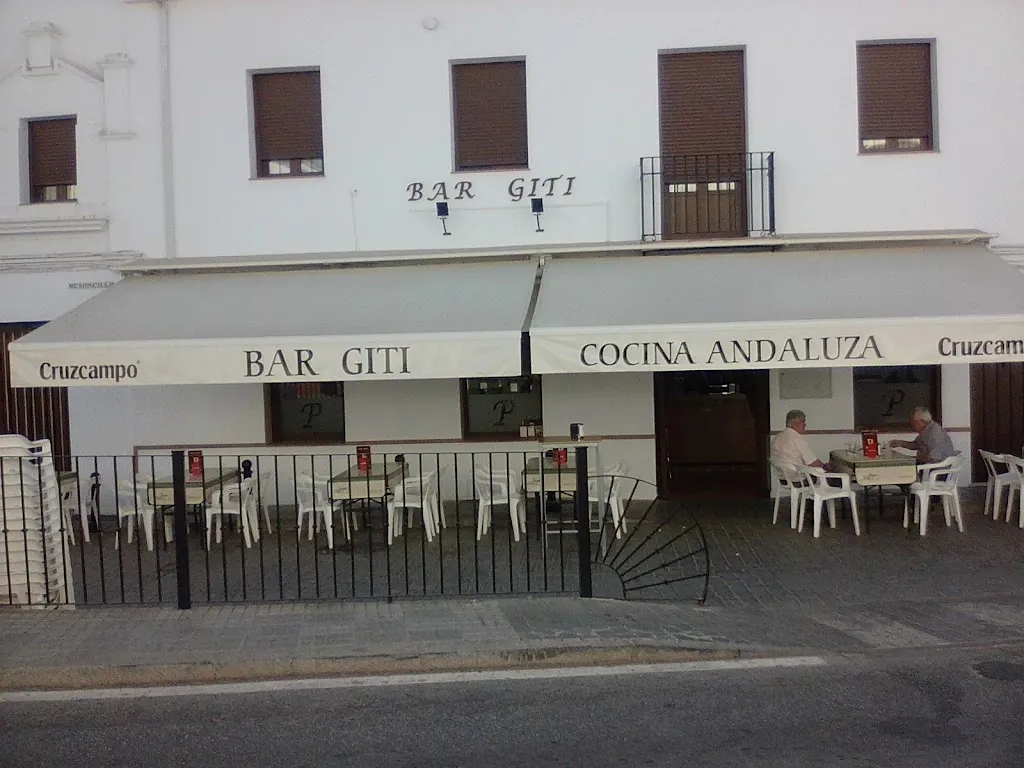 Bar Giti restaurant in Constantina