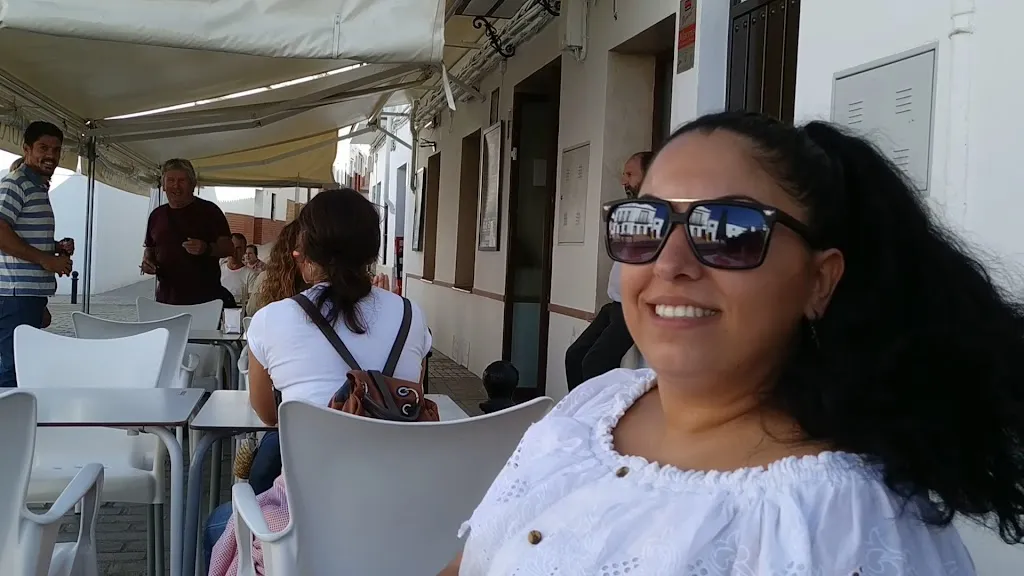 Bar Giti_Constantina_slider_image_2