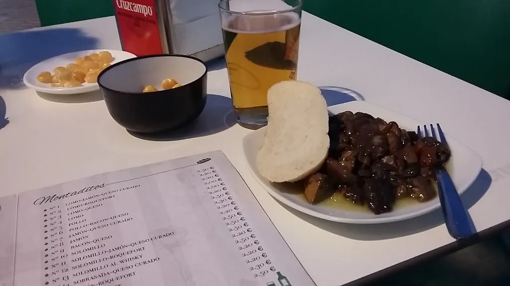 Menu_Bar BULLHY JUNIOR_Constantina_image_4