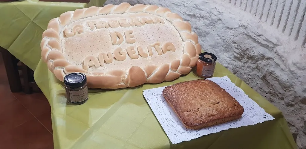 La Taberna de Angelita_Constantina_slider_image_3