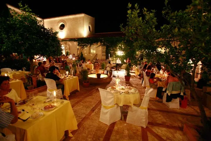 Restaurante La Posada del Moro restaurant in Cazalla de la Sierra