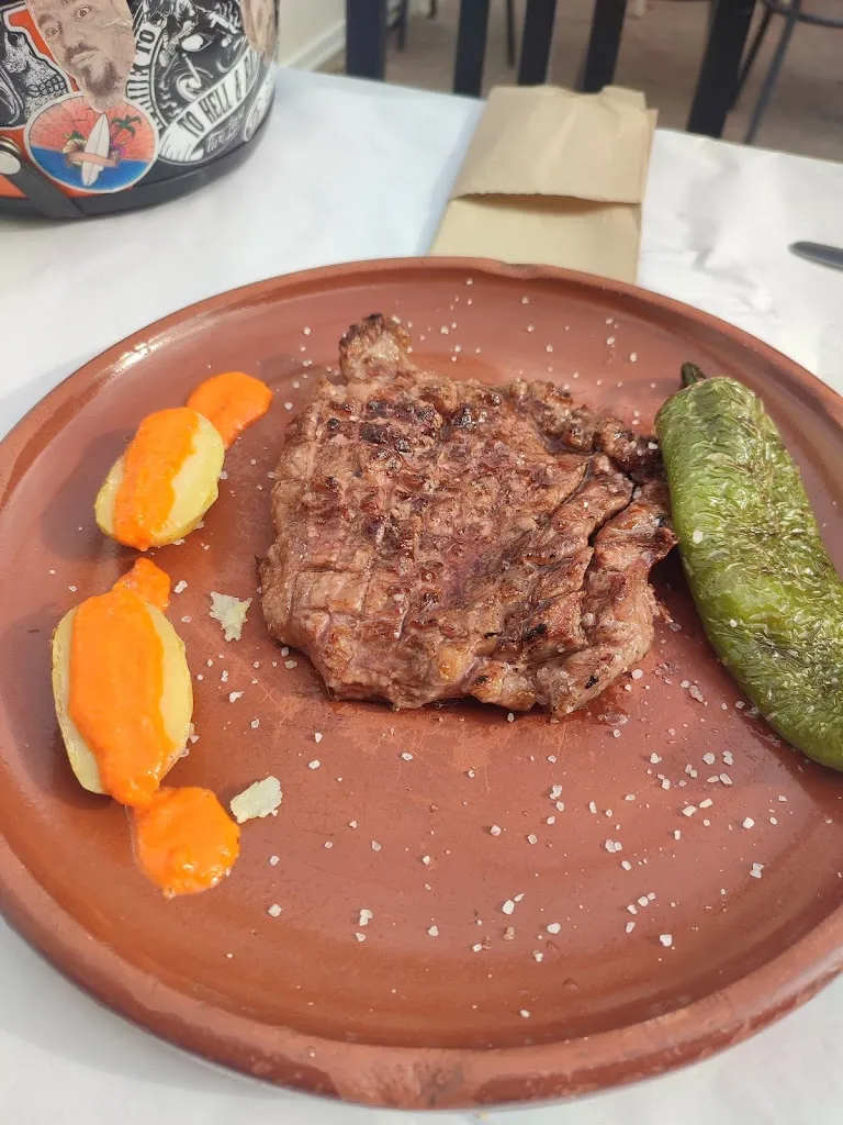 Francisco Amado Morales_La Brasería-Patu Bar_Cazalla de la Sierra_review