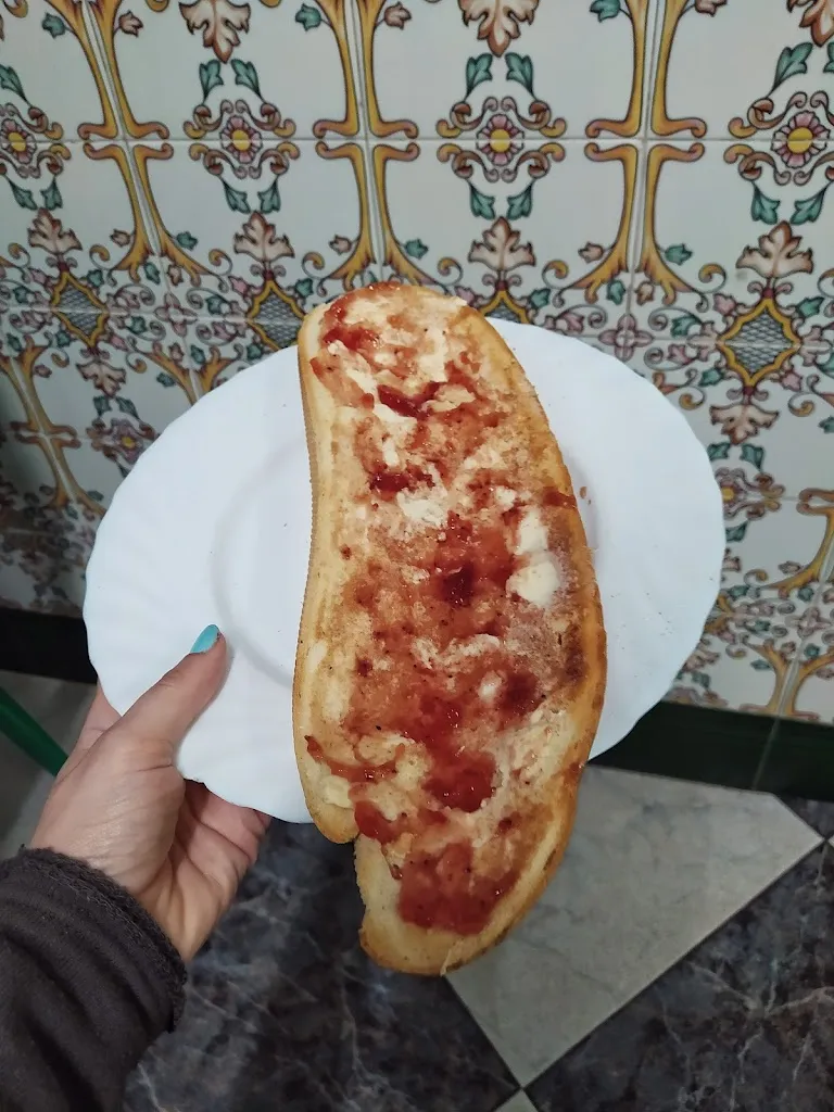 Lucía Suárez_Bar El Litron_Cazalla de la Sierra_recensione