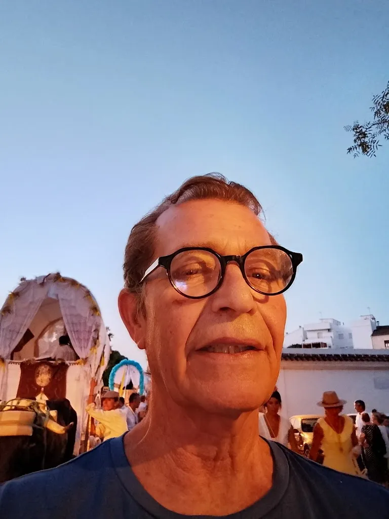 Carlos González Palomino_Supermercados Dia_Cazalla de la Sierra_review