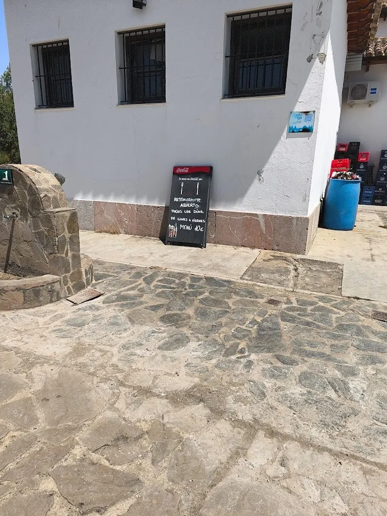 Ana Santonja_Puerta de la Sierra_Coronil El_review