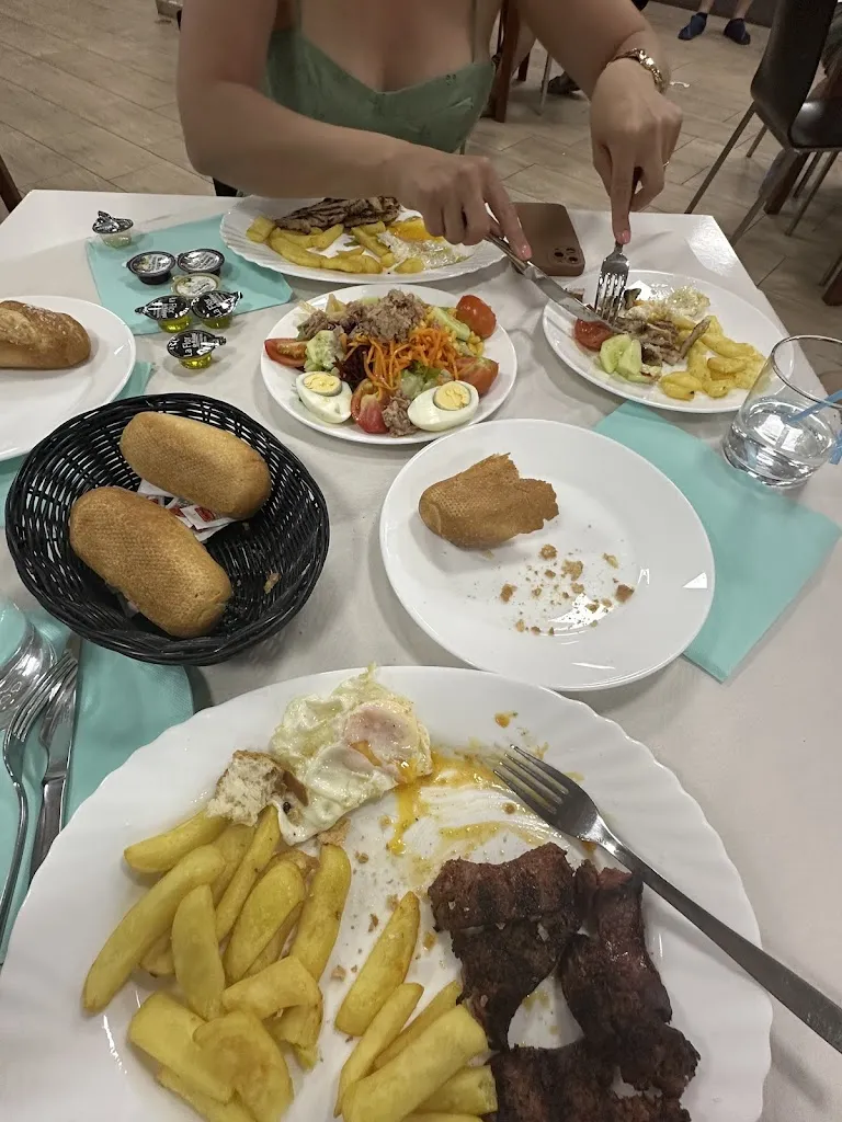 Ro Jo_Hotel Restaurante Casa Lorenzo_Chirivel_review