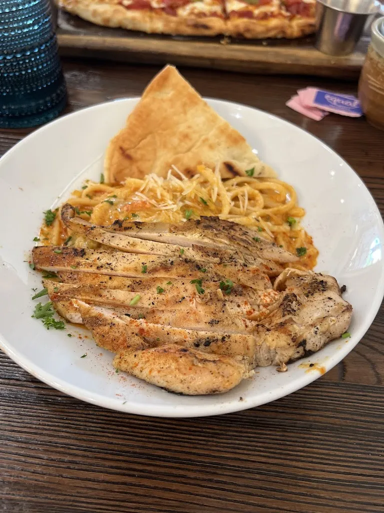 Lisa Garcia_Mulas_Corrales Los_review