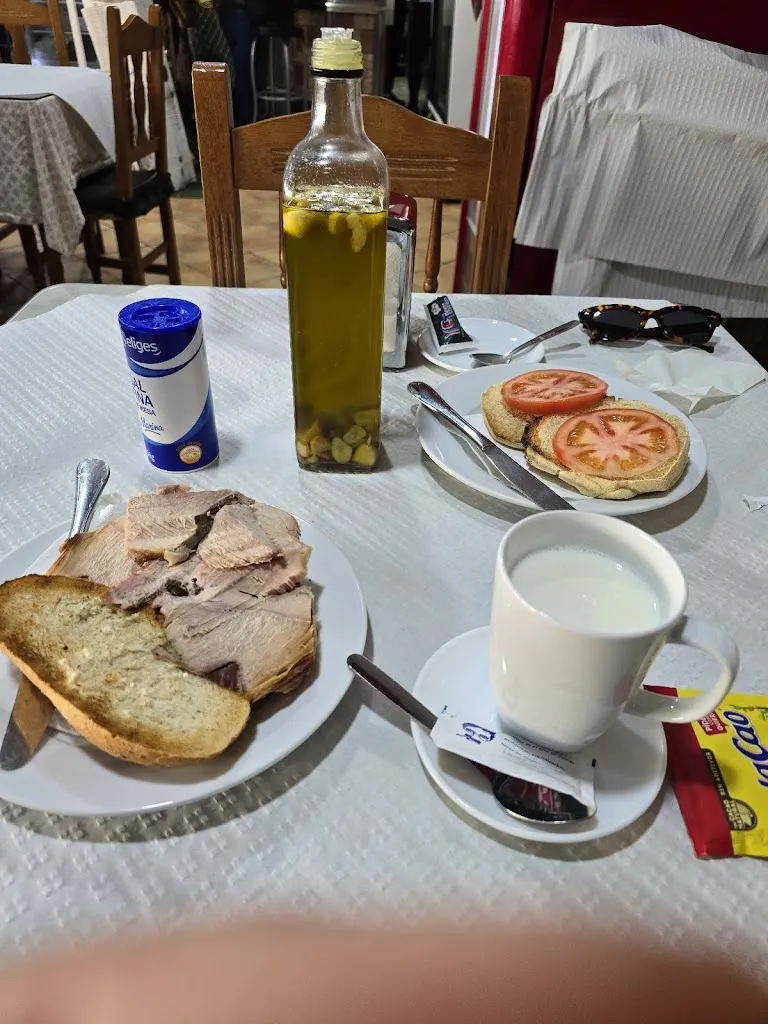 JR BUCARANO_Hostal Restaurante Santa Ana_Cuervo de Sevilla El_review