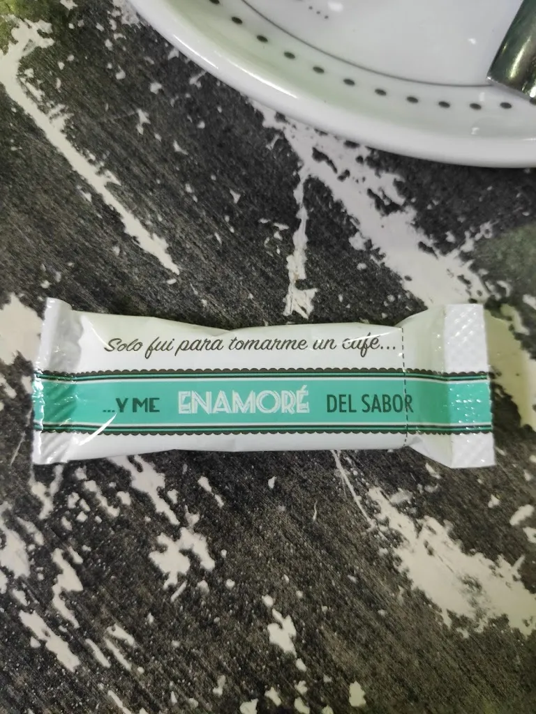 Paulo Mauricio_La Ventana_Arteixo_review