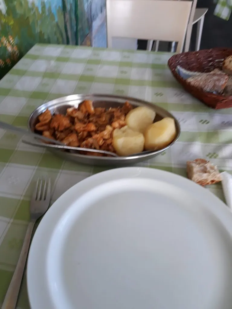 Menu_Restaurante A de Maruja_Cesuras_image_1