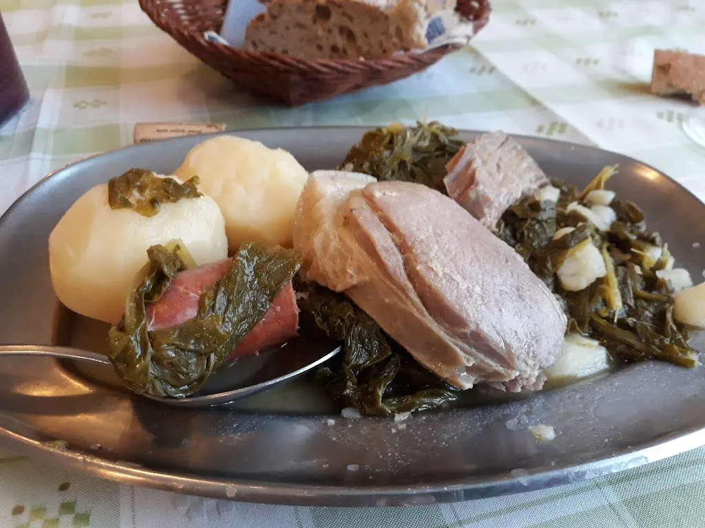 Restaurante A de Maruja_Cesuras_slider_image_2