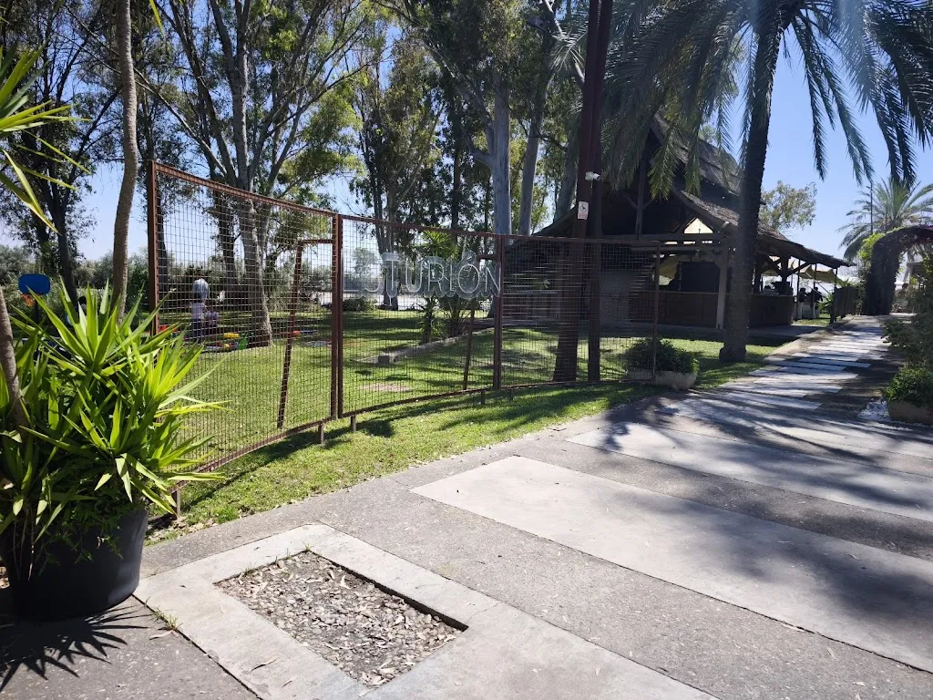 Espartano Flores Carrasco_Restaurante Esturión_Coria del Río_review