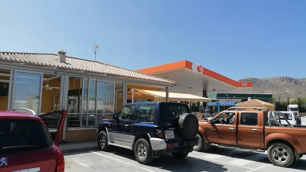 Bar-restaurante gasolinera restaurant in Chirivel