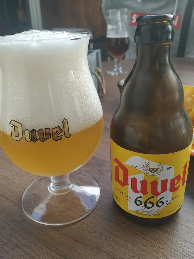 Menu_River Bar & Grill_Coria del Río_immagine_5