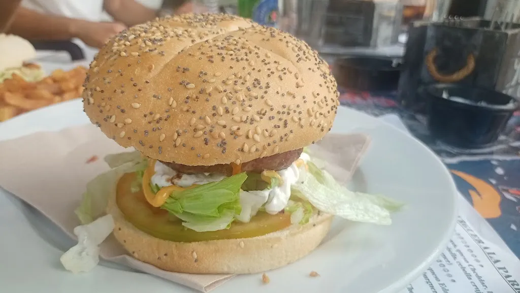 Menu_River Bar & Grill_Coria del Río_immagine_6