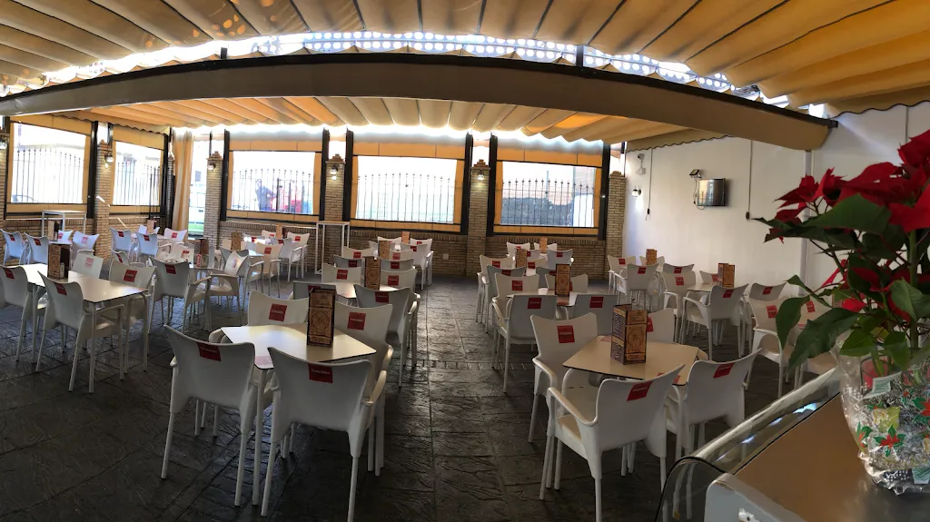 Bar la Rueda restaurant in Coria del Río