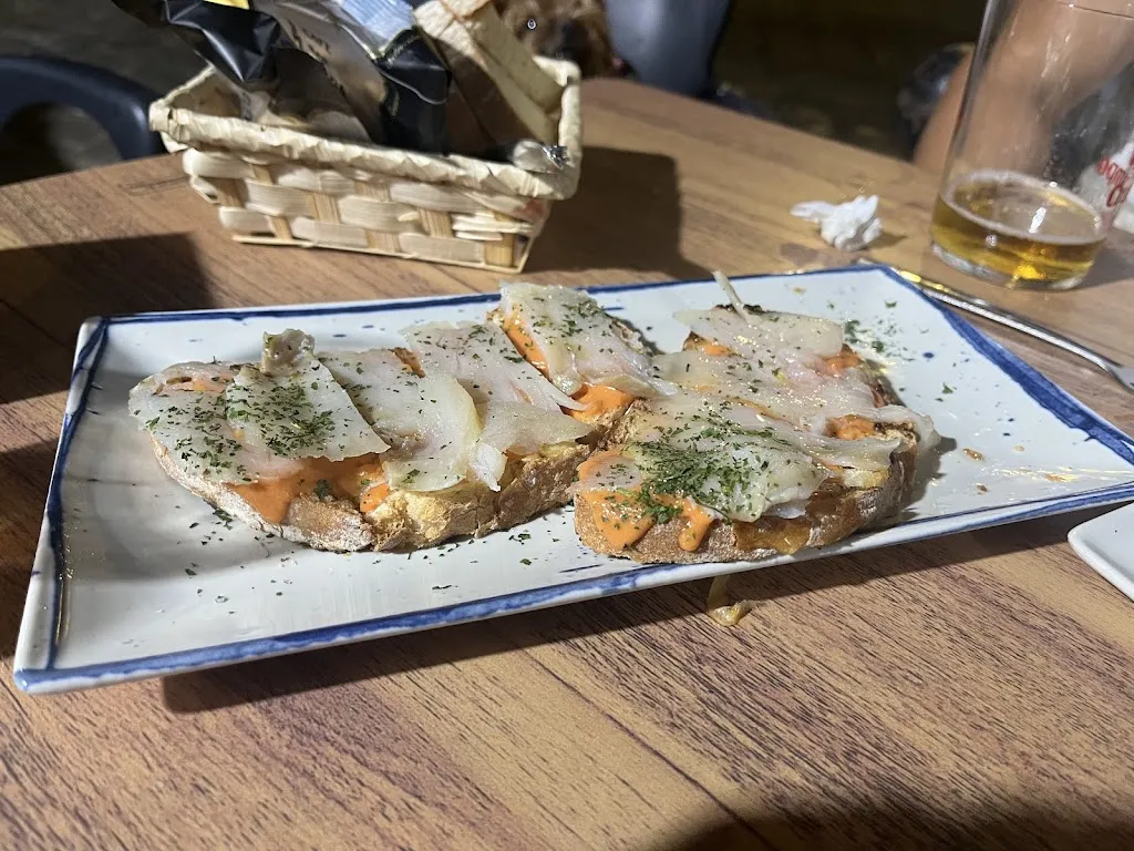 Antonio Cantos Carrero_Bar Giralda_Coria del Río_review