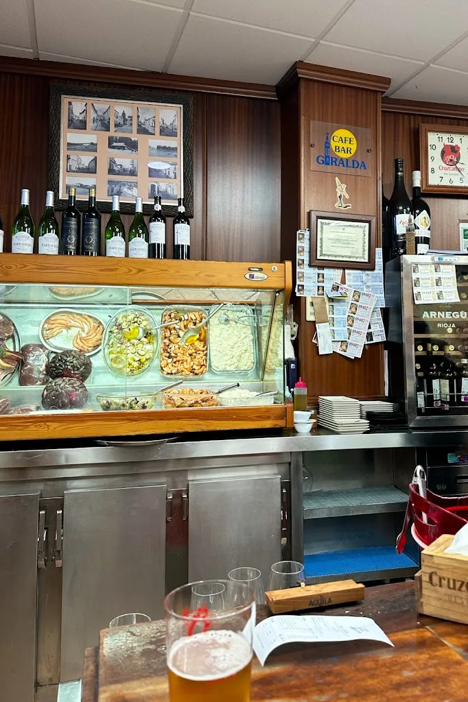 Enrique Palacios_Bar Giralda_Coria del Río_review