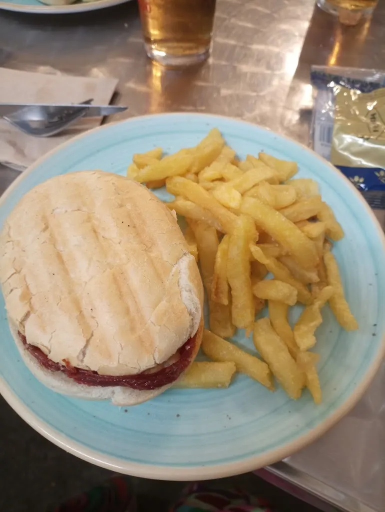 África Zuñel Manzano_Bar Victoria & Tapas_Coria del Río_review