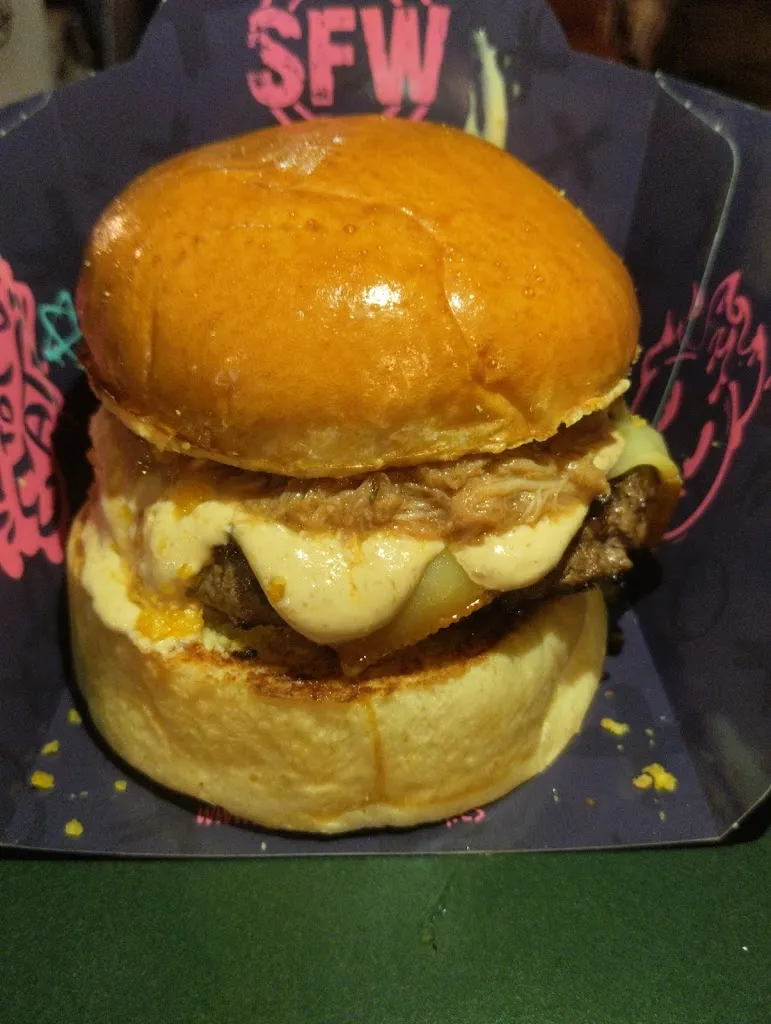 Raúl Craviotto villegas_Street Food World - Comida a domicilio y Restaurante_Coria del Río_recensione