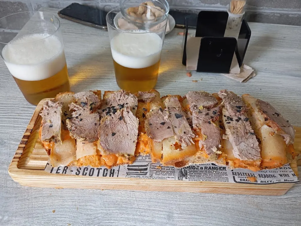 Abacería los primos_Coria del Río_slider_image_2