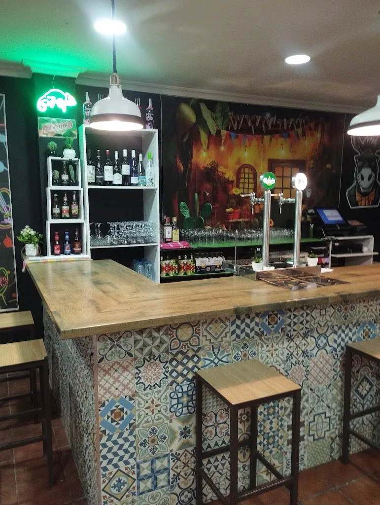 Burro Mex - Food restaurant in Coria del Río