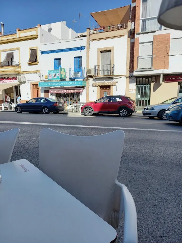 Salón de Juegos Cervantes Bar_Coria del Río_slider_image_2