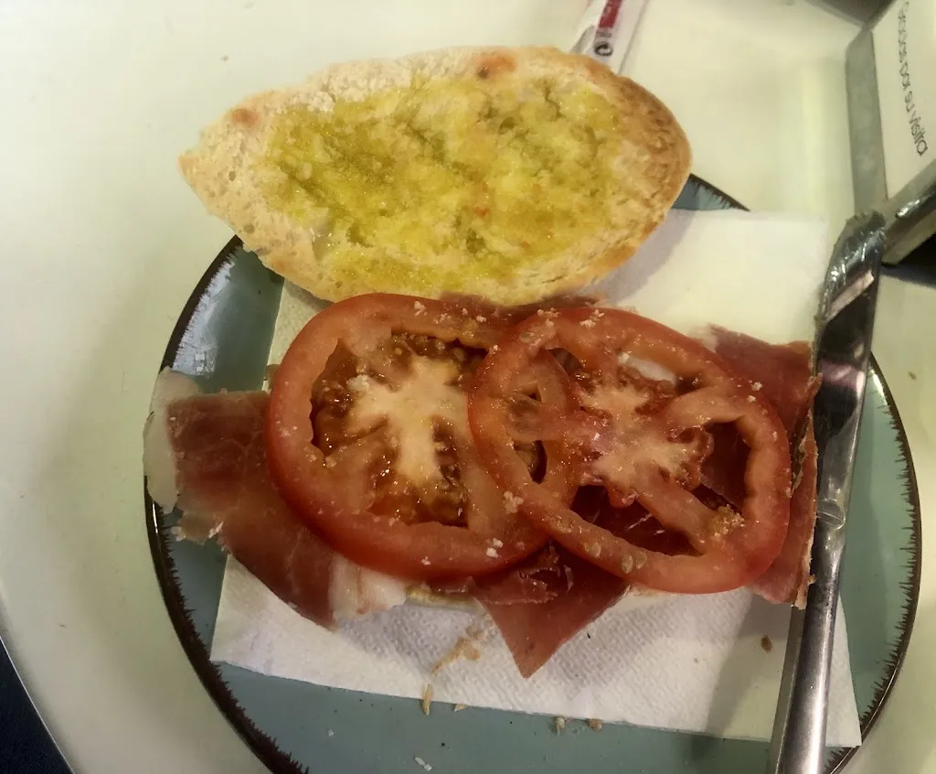 Enrique Palacios_Cafetería churreria Irlandés_Coria del Río_review