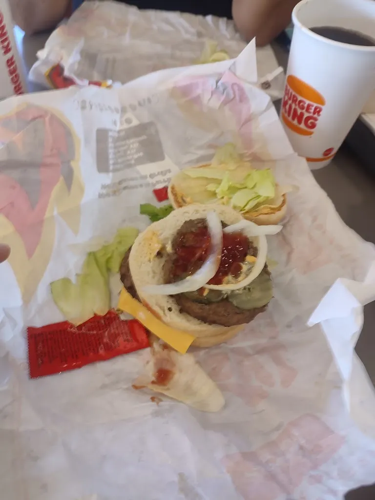 Eliecer Coronel_Burger King_Coria del Río_review