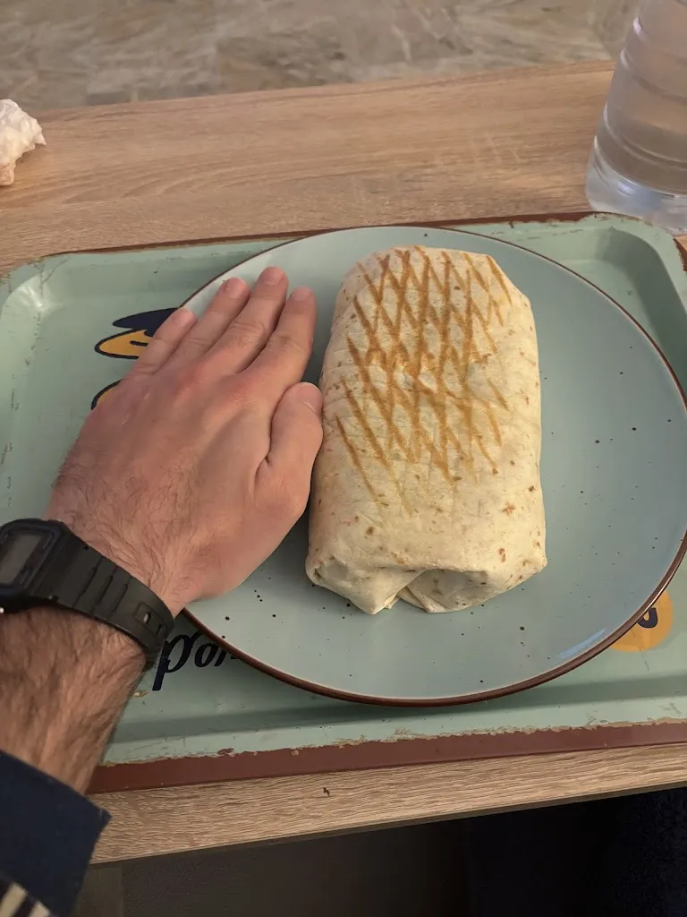 Adrian Caro_Kebab Andalucia_Coria del Río_recensione