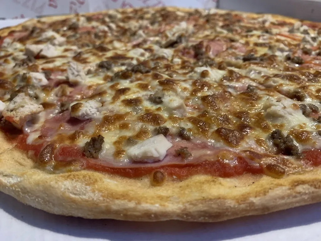 Welcome Vip Pizzas_Coria del Río_slider_image_3