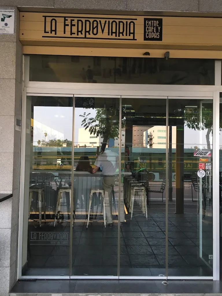 Lounge La Ferroviaria restaurant in Dos Hermanas