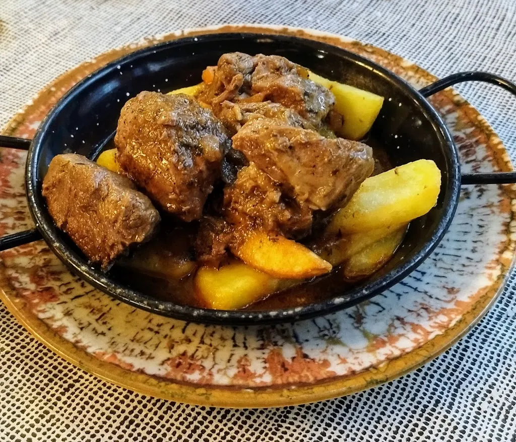 Manuel Rodriguez Chaves_Bar restaurante Casa Rafa_Dos Hermanas_avis