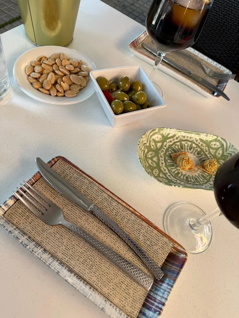 Jorge Diego Vadillo García_Bar restaurante La Canita_Dos Hermanas_review