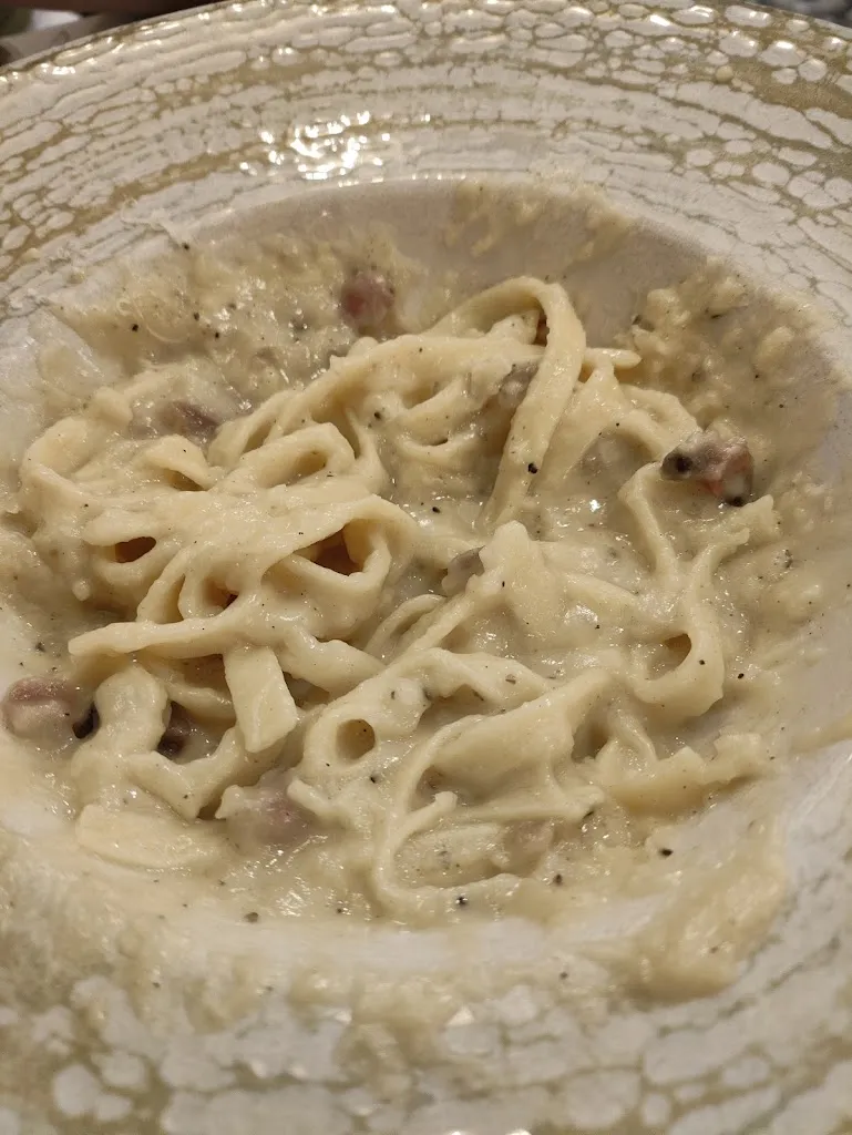 Daniel Medina Abenojar_Il Fratello - Dos Hermanas_Dos Hermanas_review