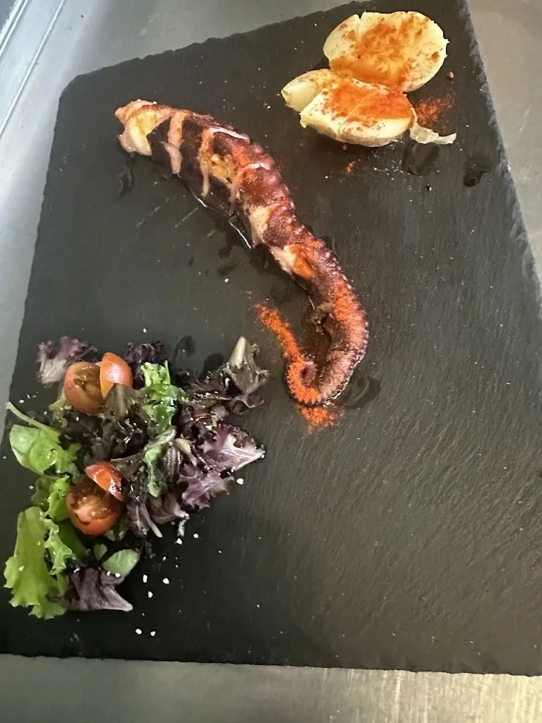 Menu_Tierra y Mar Dos Hermanas_Dos Hermanas_image_2