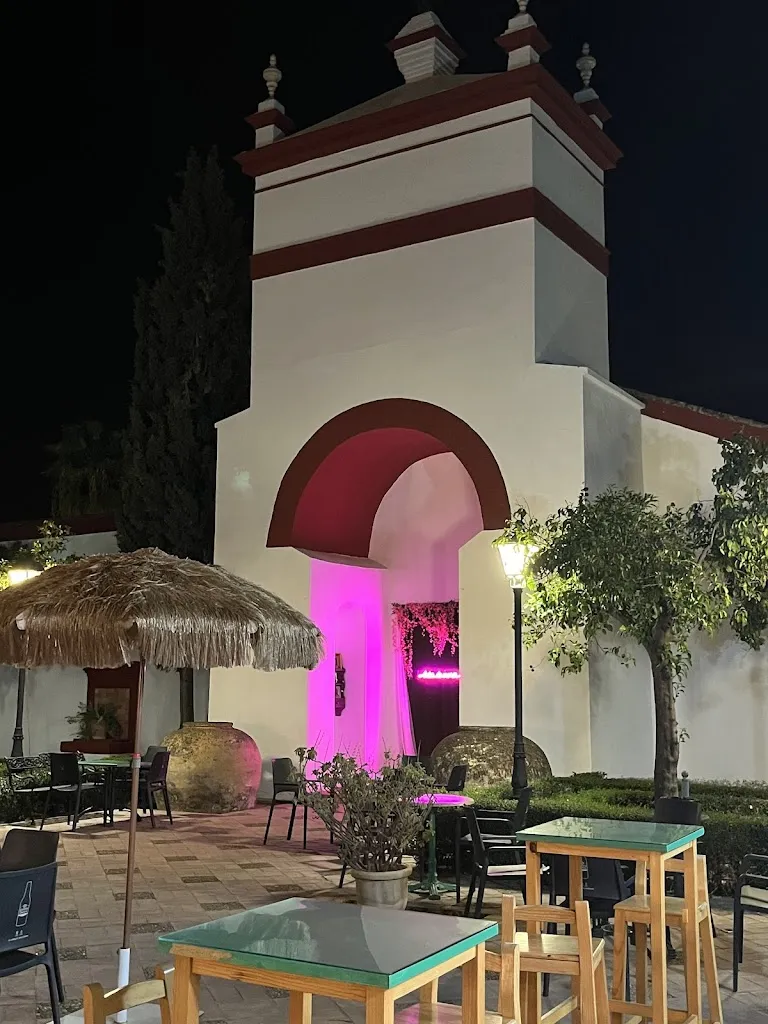 Las Monjas Terraza Bar_Espartinas_slider_image_3