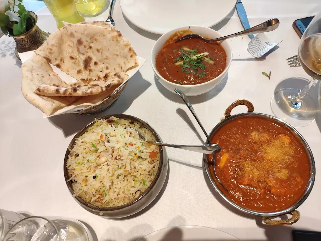 Menu_CURRY & CANELA RESTAURANTE HINDU, INDIO, NEPALI_Espartinas_image_6