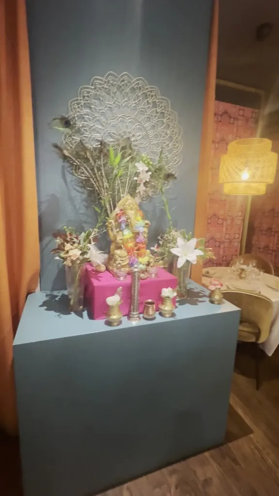 Hasti Iman_CURRY & CANELA RESTAURANTE HINDU, INDIO, NEPALI_Espartinas_review