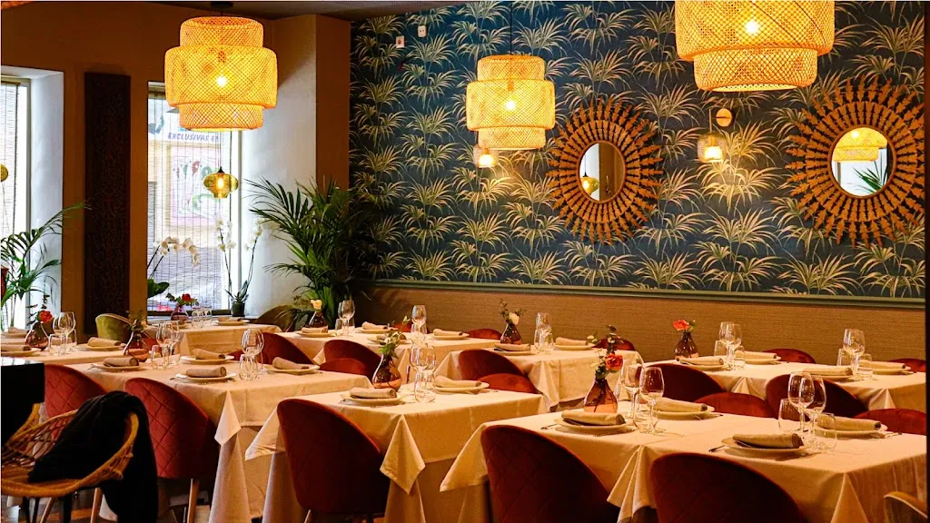 CURRY & CANELA RESTAURANTE HINDU, INDIO, NEPALI restaurant in Espartinas