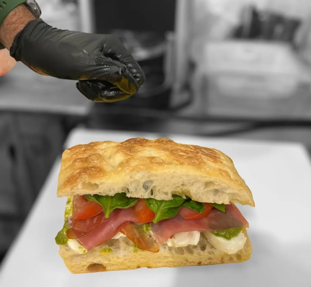 Menu_Longhi’s Focacceria_Espartinas_image_7