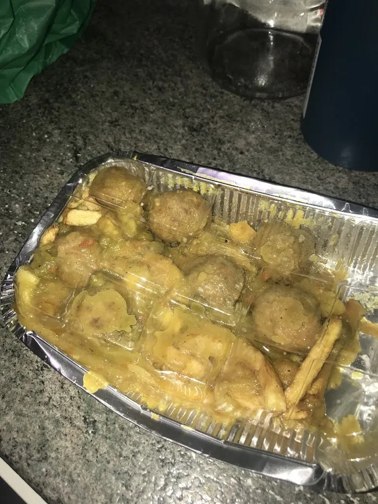 Cristina Paula Díaz de la Rosa_La Esquinita de Sampa_Espartinas_review