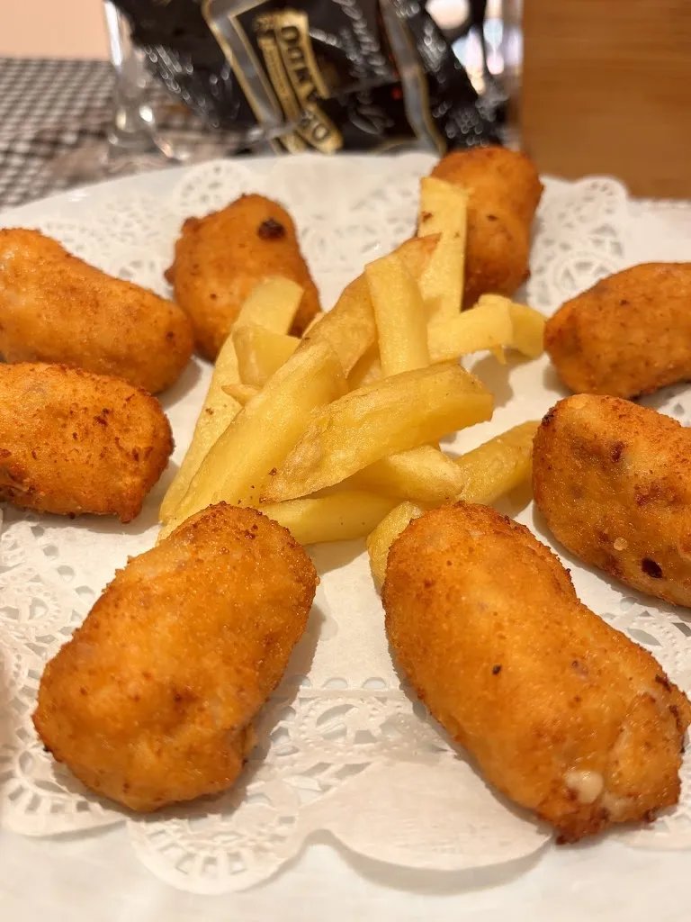 Marta Llamas_Casino taberna_Écija_review